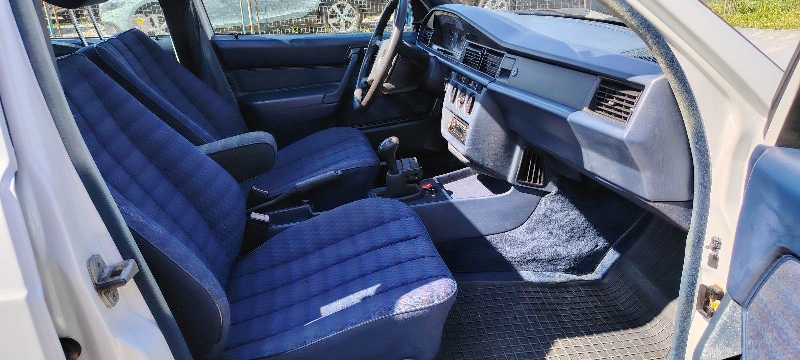 Mercedes-Benz 190 E 2,0 ABS, klima, šiber... - Slika 13