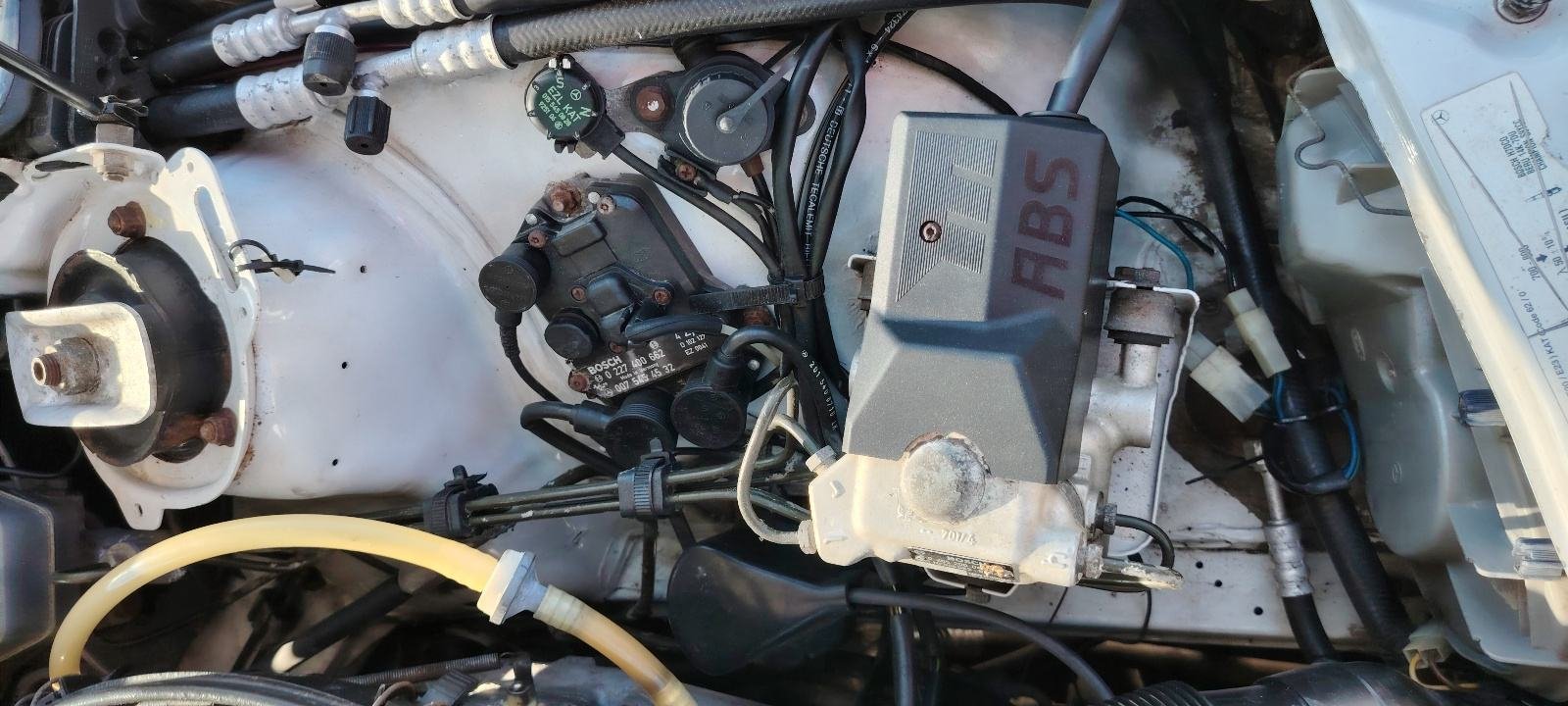 Mercedes-Benz 190 E 2,0 ABS, klima, šiber... - Slika 17