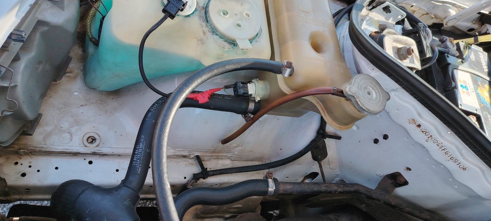 Mercedes-Benz 190 E 2,0 ABS, klima, šiber... - Slika 18