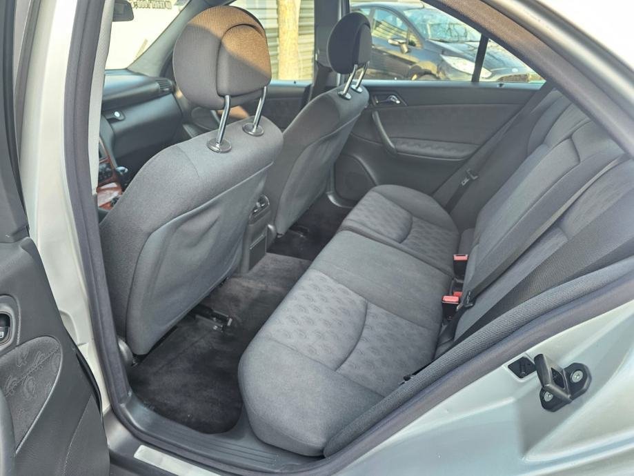 Mercedes-Benz C-klasa 220CDI, registriran 12/2026. - Slika 12