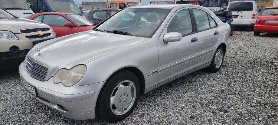 Mercedes-Benz C-klasa 220CDI, registriran 12/2026.