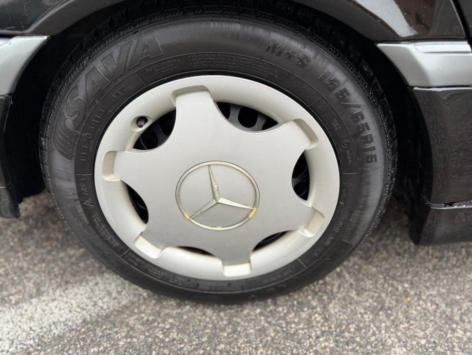 Mercedes-Benz C-klasa 250TD 110kw - Slika 14