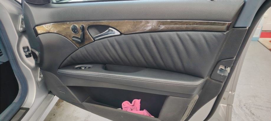 Mercedes-Benz E-klasa T-model 320 CDI T 4MATIC automatik - Slika 16