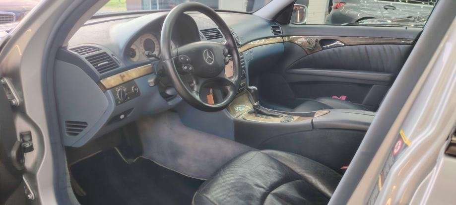 Mercedes-Benz E-klasa T-model 320 CDI T 4MATIC automatik - Slika 12
