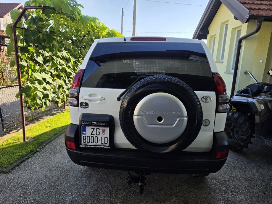 Toyota Land Cruiser 3,0 D-4D 3vrata kratka - Slika 6