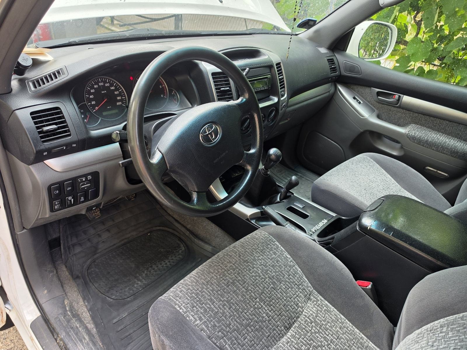 Toyota Land Cruiser 3,0 D-4D 3vrata kratka - Slika 7