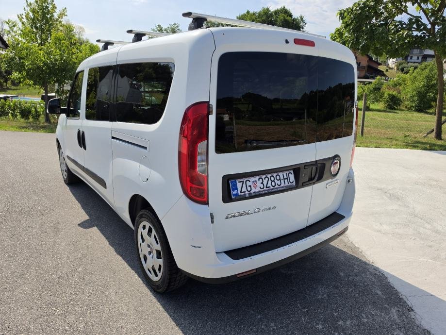 Fiat Doblo 1,6 Multijet – stražnji pogled