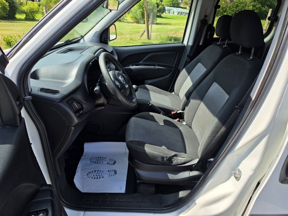 Fiat Doblo 1,6 Multijet – prednja sjedala