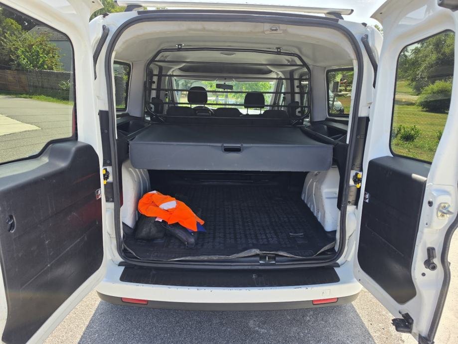 Fiat Doblo 1,6 Multijet – prtljažni prostor