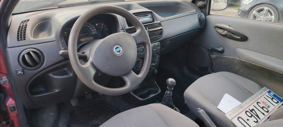 Fiat Punto 1,2 - polovno vozilo na prodaju, autosalon Samobor i Strmec | Samo treba delati