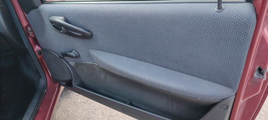 Fiat Punto 1,2 - polovno vozilo na prodaju, autosalon Samobor i Strmec | Samo treba delati