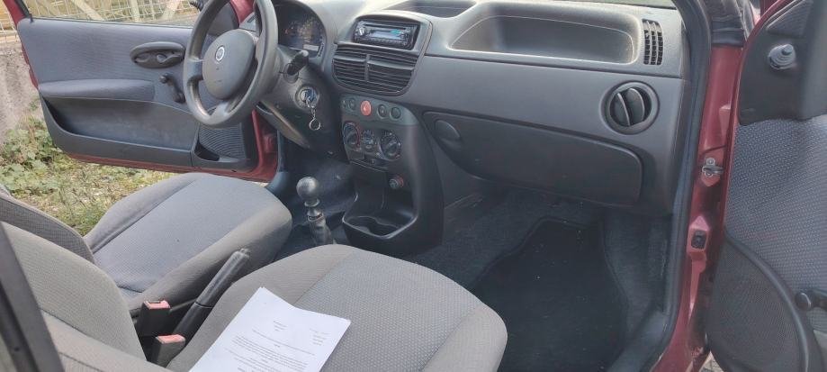Fiat Punto 1,2 - polovno vozilo na prodaju, autosalon Samobor i Strmec | Samo treba delati