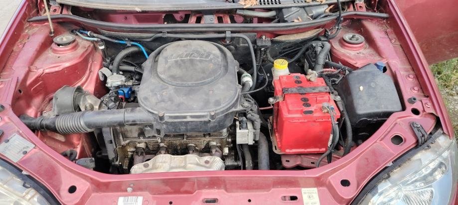 Fiat Punto 1,2 - polovno vozilo na prodaju, autosalon Samobor i Strmec | Samo treba delati
