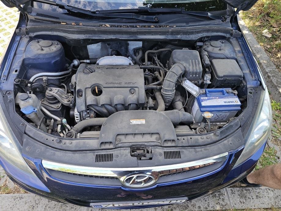 Hyundai i30 1,6 16V - polovno vozilo na prodaju, autosalon Samobor i Strmec | Samo treba delati