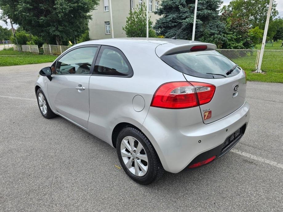 Kia Rio 1,2 LX - polovno vozilo na prodaju, autosalon Samobor i Strmec | Samo treba delati