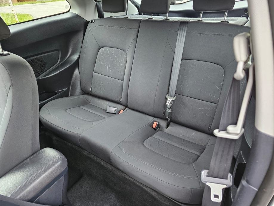 Kia Rio 1,2 LX - polovno vozilo na prodaju, autosalon Samobor i Strmec | Samo treba delati