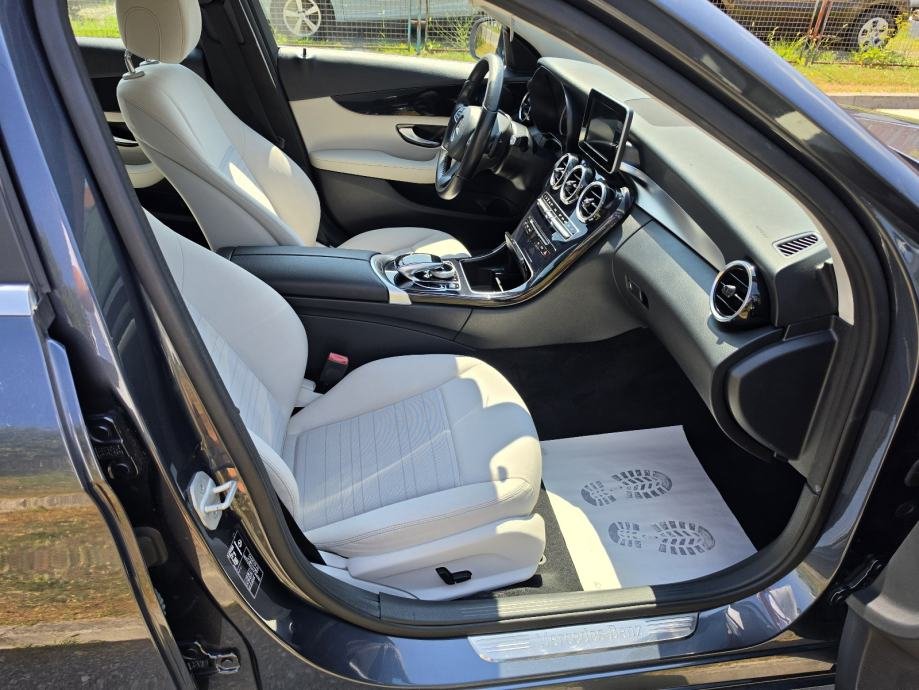 Mercedes-Benz C-klasa T-model 180 T AMG automatik - polovno vozilo na prodaju, autosalon Samobor i Strmec | Samo treba delati