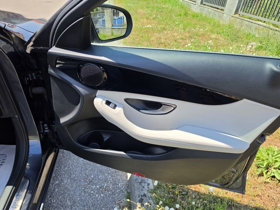 Mercedes-Benz C-klasa T-model 180 T AMG automatik - polovno vozilo na prodaju, autosalon Samobor i Strmec | Samo treba delati