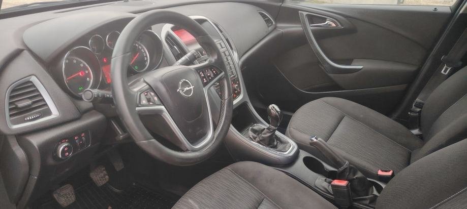 Opel Astra 1,4 TURBO LPG ATESTIRAN - polovno vozilo na prodaju, autosalon Samobor i Strmec | Samo treba delati