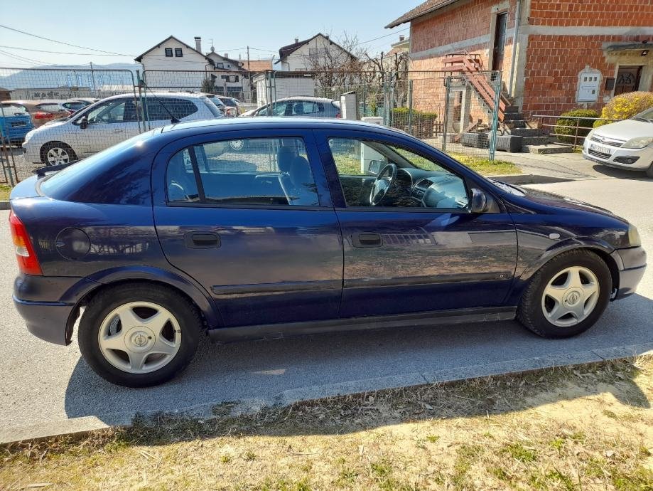 Opel Astra 1,6 CDX - polovno vozilo na prodaju, autosalon Samobor i Strmec | Samo treba delati