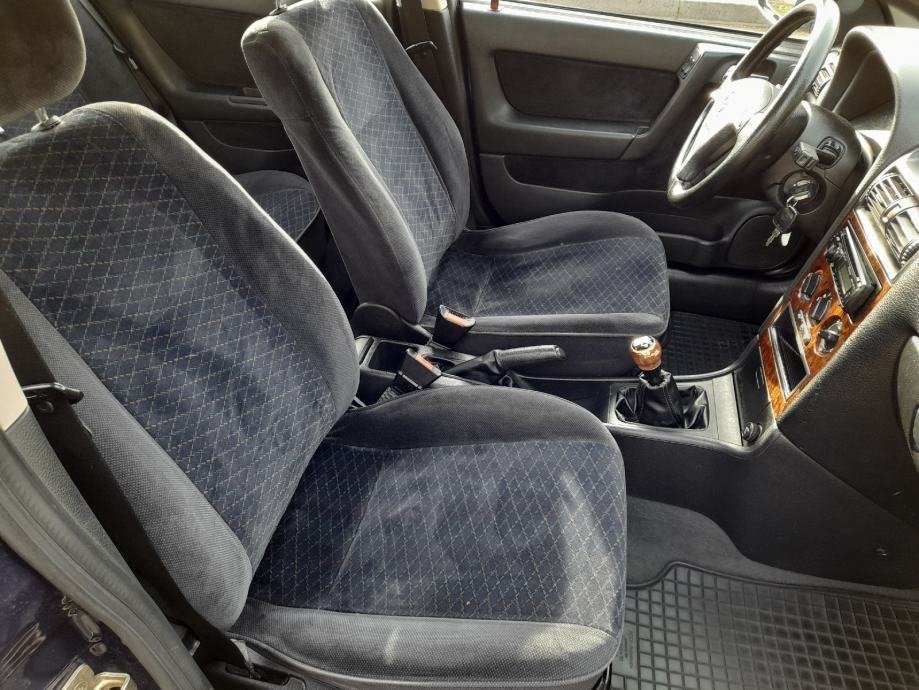 Opel Astra 1,6 CDX - polovno vozilo na prodaju, autosalon Samobor i Strmec | Samo treba delati