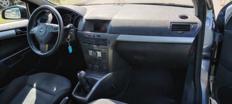 Opel Astra 1,7 CDTI - polovno vozilo na prodaju, autosalon Samobor i Strmec | Samo treba delati