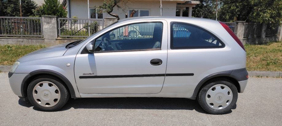 Opel Corsa 1,2 16V - Slika 5