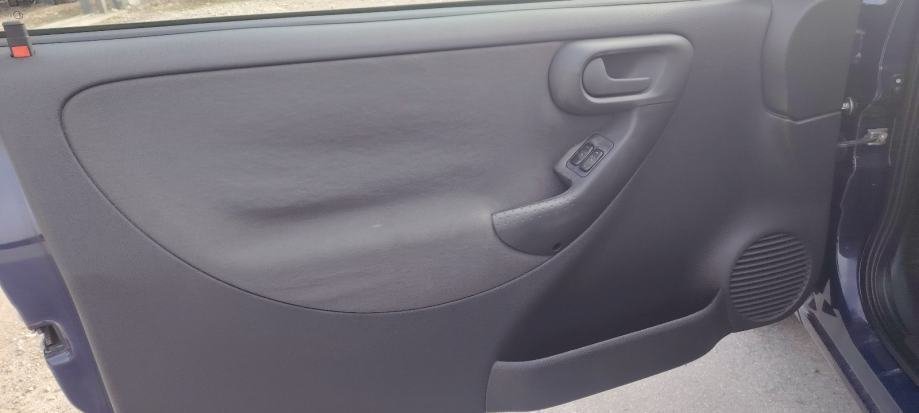 Opel Corsa 1,7 CDTI - polovno vozilo na prodaju, autosalon Samobor i Strmec | Samo treba delati