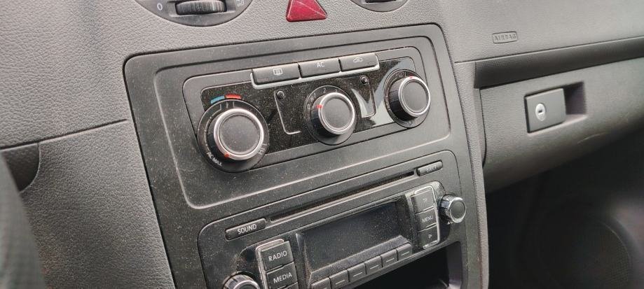 Volkswagen Caddy Maxi 1,6 TDI - Slika 12