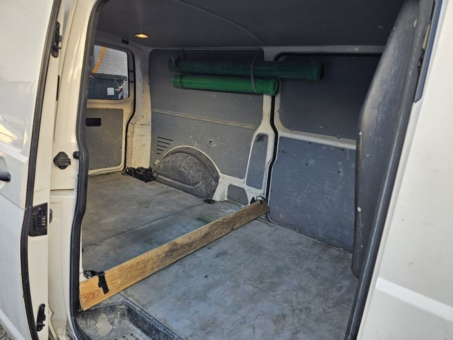 Volkswagen Transporter 2.0 TDI, DSG, 2014 - polovno vozilo na prodaju, autosalon Samobor i Strmec | Samo treba delati