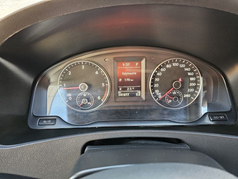 Volkswagen Transporter 2.0 TDI, DSG, 2014 - polovno vozilo na prodaju, autosalon Samobor i Strmec | Samo treba delati