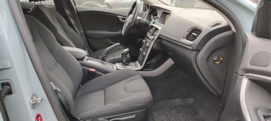 Volvo V40 Cross Country 2,0D - polovno vozilo na prodaju, autosalon Samobor i Strmec | Samo treba delati