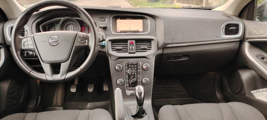 Volvo V40 Cross Country 2,0D - polovno vozilo na prodaju, autosalon Samobor i Strmec | Samo treba delati
