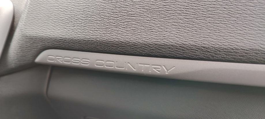 Volvo V40 Cross Country 2,0D - polovno vozilo na prodaju, autosalon Samobor i Strmec | Samo treba delati