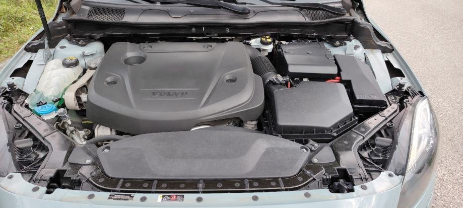 Volvo V40 Cross Country 2,0D - polovno vozilo na prodaju, autosalon Samobor i Strmec | Samo treba delati