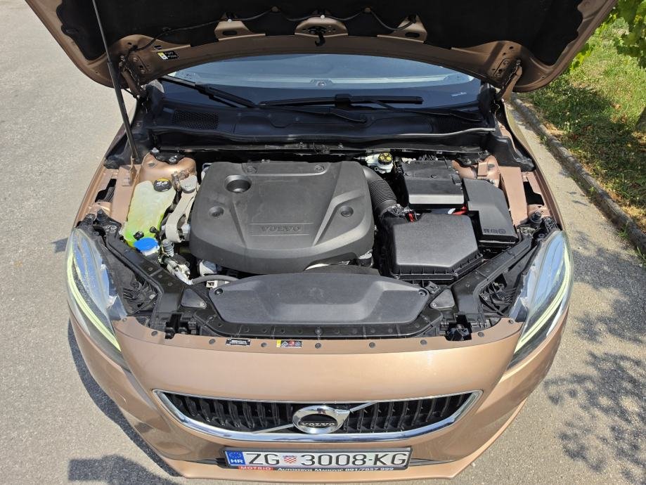 Volvo V40 D3 2.0 D - polovno vozilo na prodaju, autosalon Samobor i Strmec | Samo treba delati