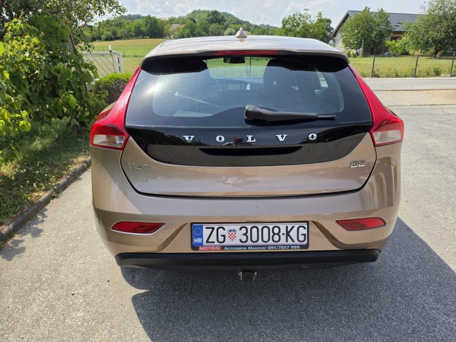 Volvo V40 D3 2.0 D - polovno vozilo na prodaju, autosalon Samobor i Strmec | Samo treba delati