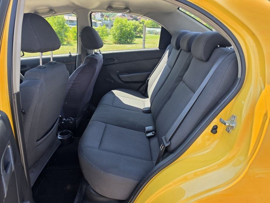 Chevrolet Aveo 1,4 16V - polovno vozilo na prodaju, autosalon Samobor i Strmec | Samo treba delati