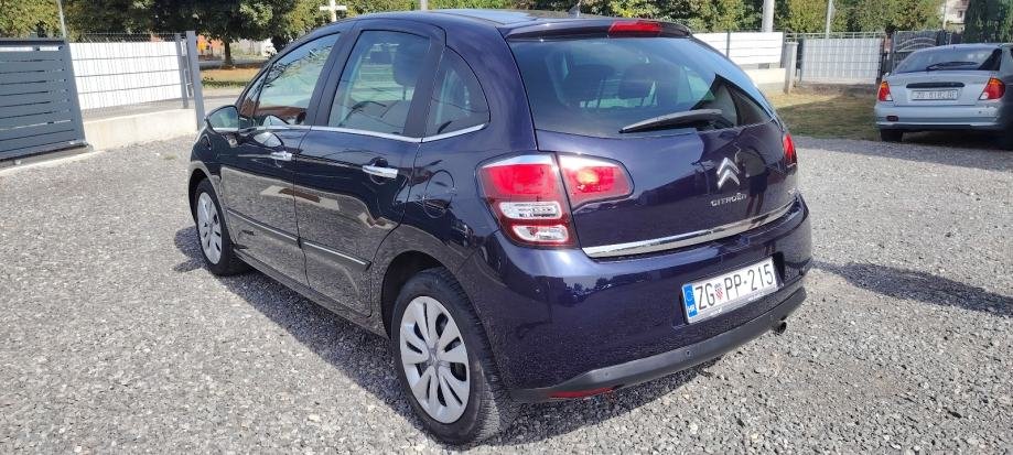 Citroën C3 1,0 VTi – stražnji desni pogled
