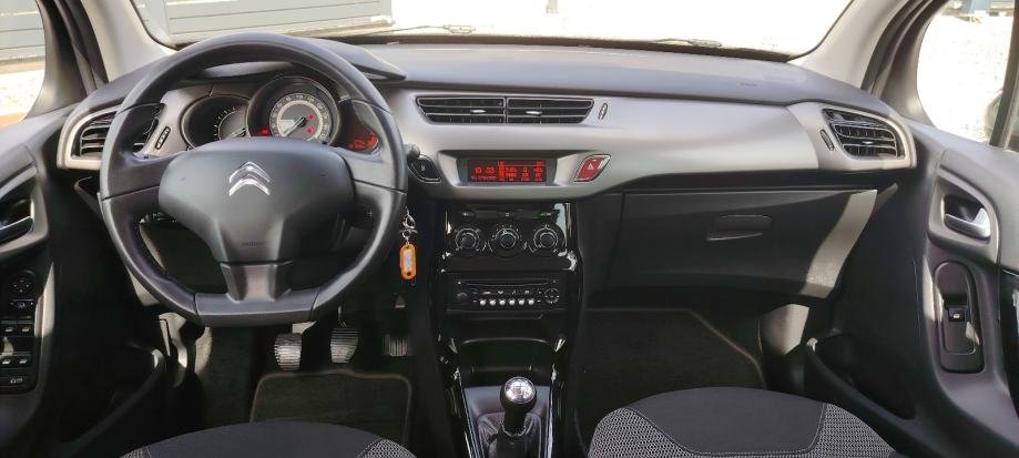 Citroën C3 1,0 VTi – instrument ploča