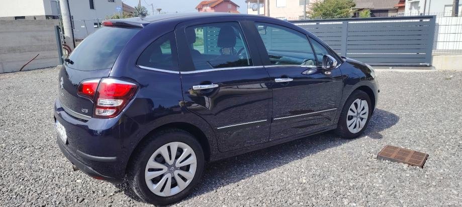 Citroën C3 1,0 VTi – stražnji lijevi pogled