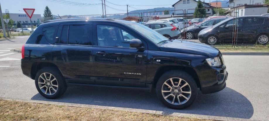 Jeep Compass 2,2 CRD 4X4 - polovno vozilo na prodaju, autosalon Samobor i Strmec | Samo treba delati