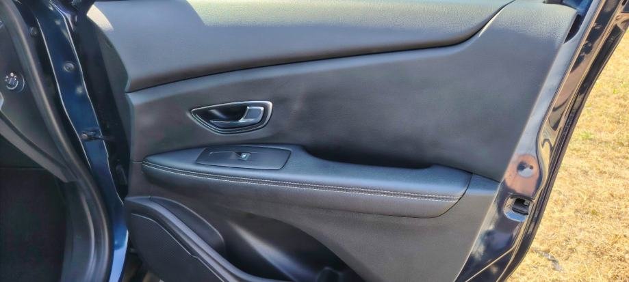 Renault Scenic 1,3 TCe - polovno vozilo na prodaju, autosalon Samobor i Strmec | Samo treba delati