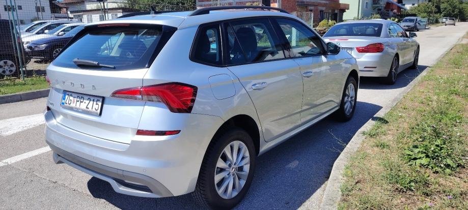 Škoda Kamiq 1,0 TSI – stražnji lijevi pogled