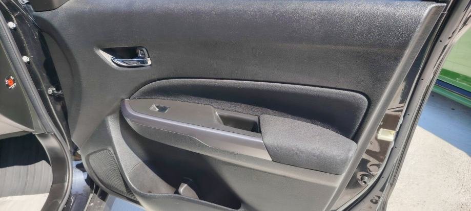 Suzuki Vitara 1,0 - polovno vozilo na prodaju, autosalon Samobor i Strmec | Samo treba delati
