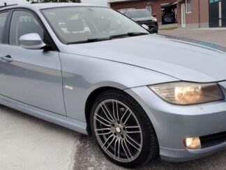 BMW serija 3 316d NAVIGACIJA – prednji lijevi pogled
