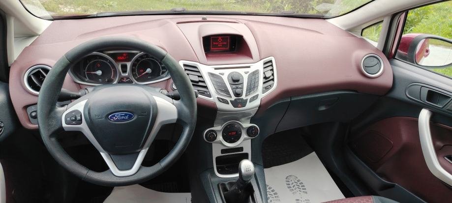 Ford Fiesta 1,4 TDCI REGISTRIRAN DO 8/2027 – upravljač