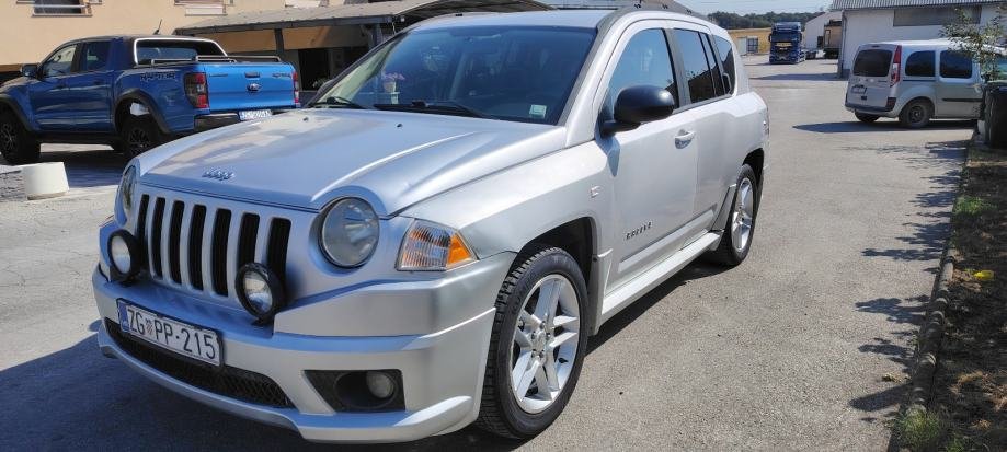 Jeep Compass 2,0 CRD Sport 4X4 RALLY – prednji lijevi pogled