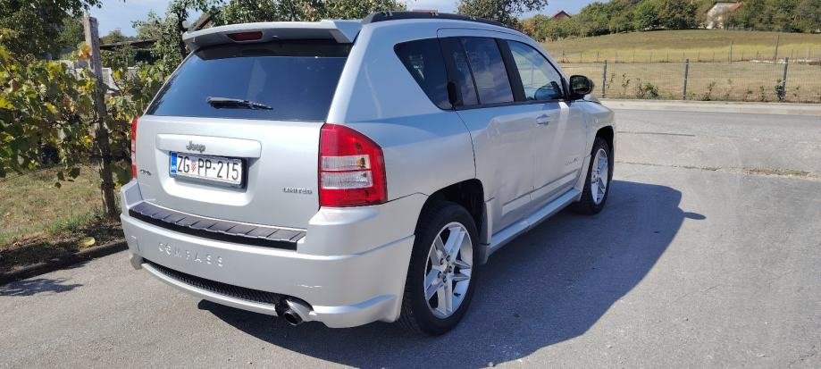 Jeep Compass 2,0 CRD Sport 4X4 RALLY – stražnji lijevi pogled