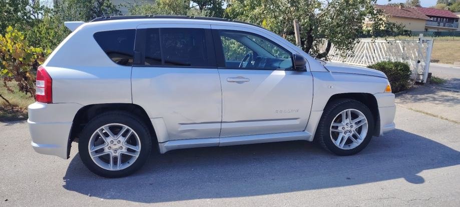Jeep Compass 2,0 CRD Sport 4X4 RALLY – lijeva bočna strana